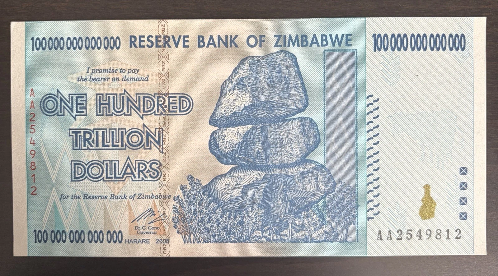 Zimbabwe 100 trillion dollars banknote dated 2008