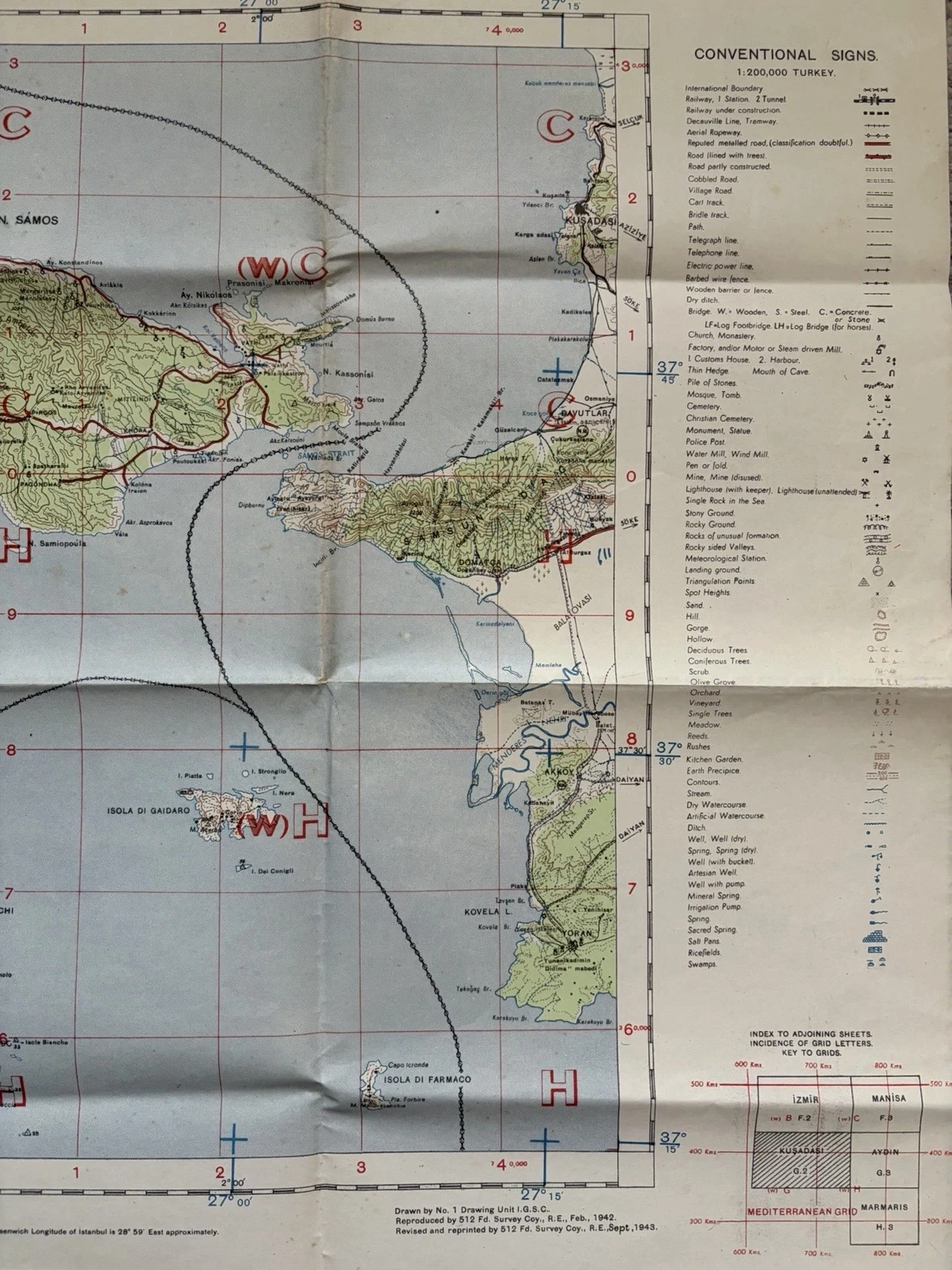 Kuşadası and the Samos Strait beside the map's full conventional-signs column and adjoining-sheet grid.